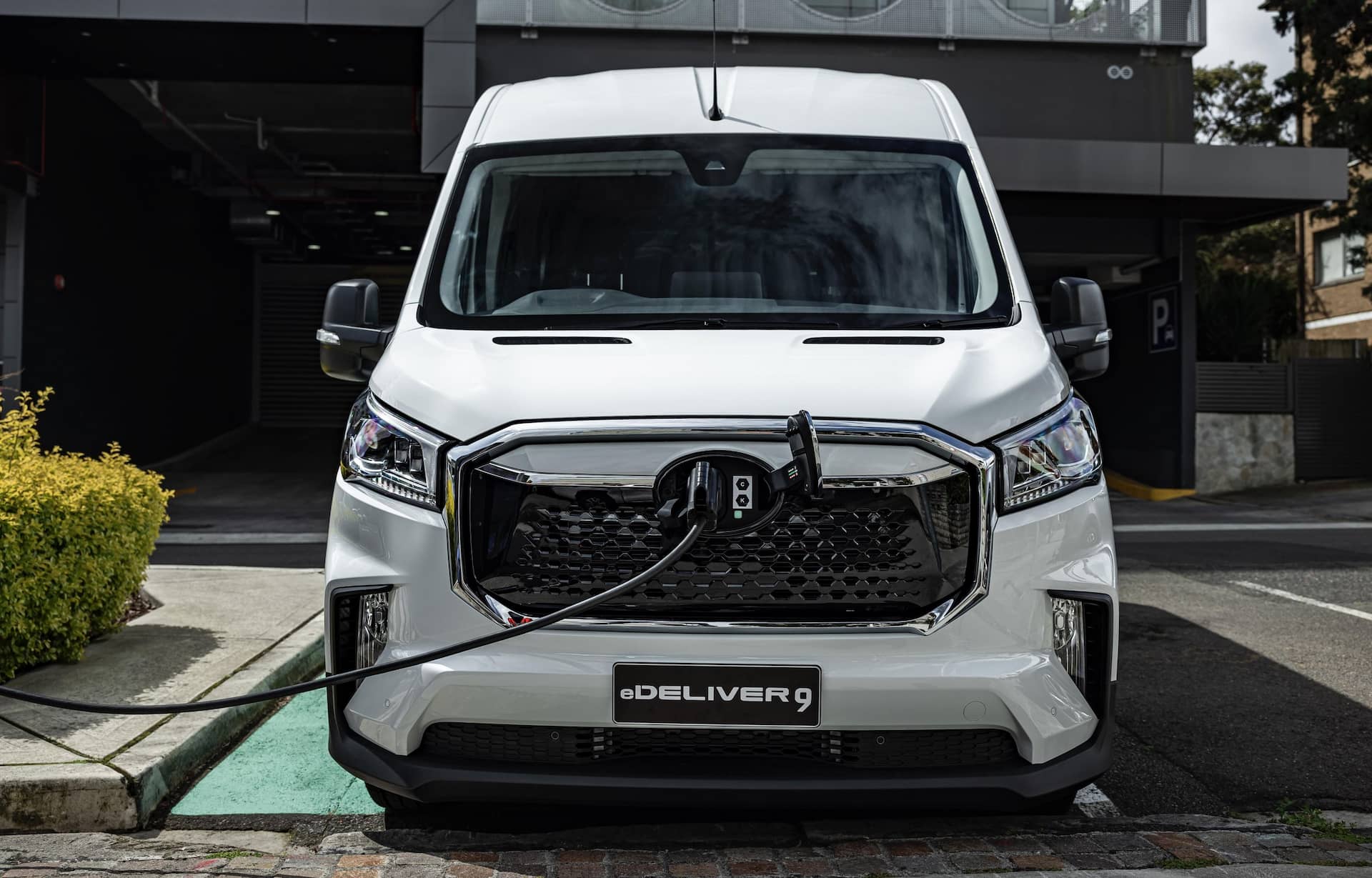 LDV eDeliver 9 High Roof (2022 - 2026) EV Specifications